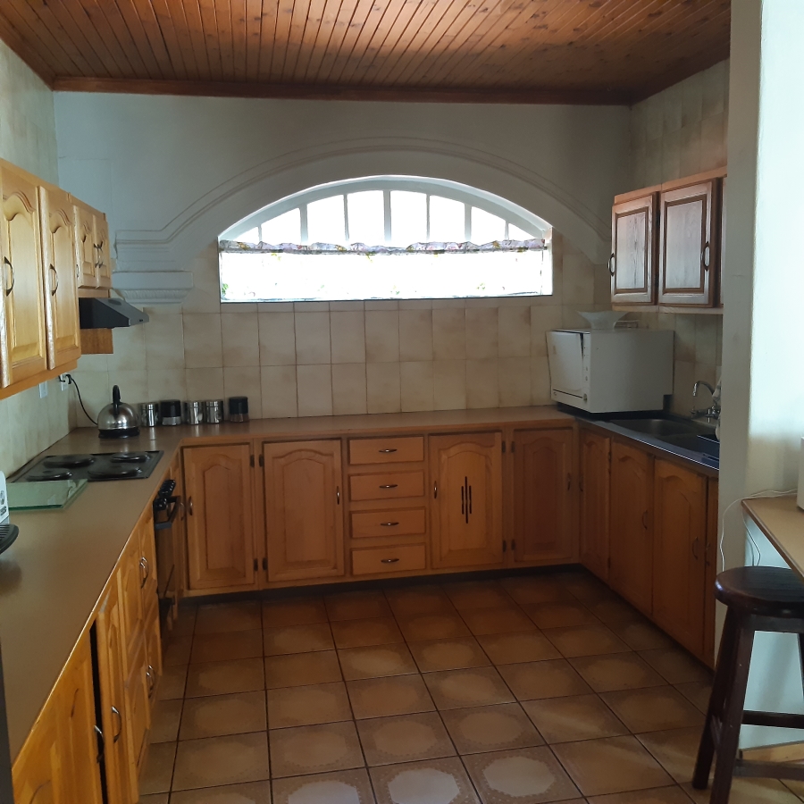 To Let 1 Bedroom Property for Rent in La Montagne Gauteng