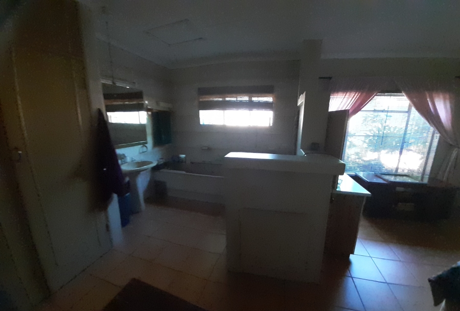To Let 1 Bedroom Property for Rent in La Montagne Gauteng