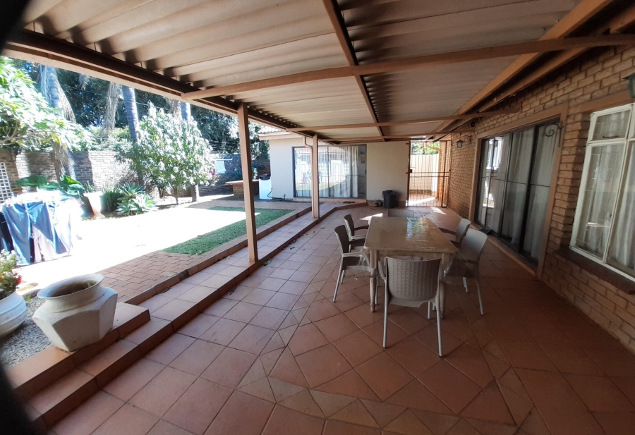 To Let 1 Bedroom Property for Rent in La Montagne Gauteng