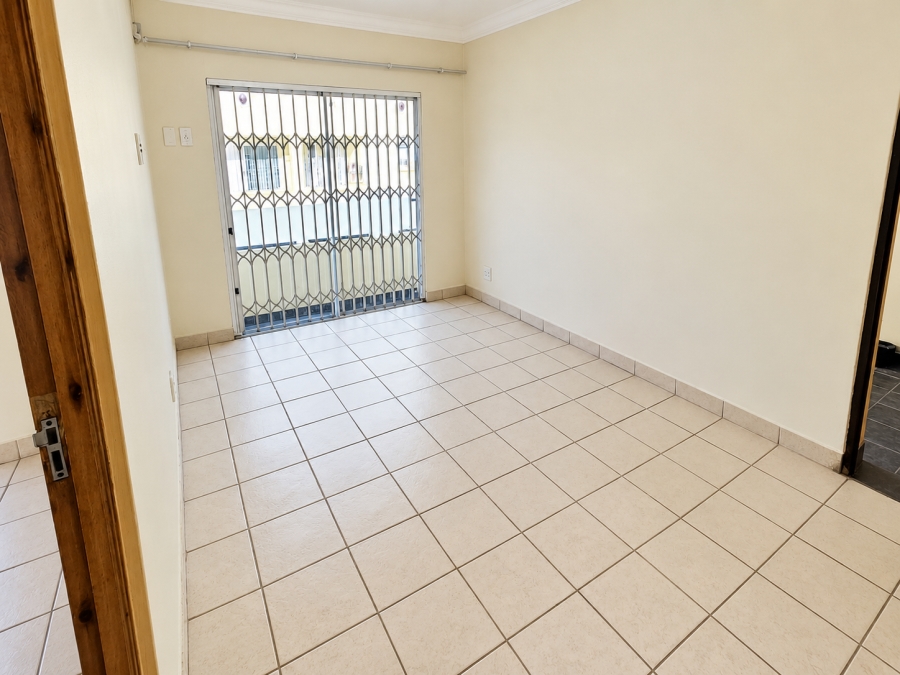 To Let 2 Bedroom Property for Rent in Lambton Gauteng