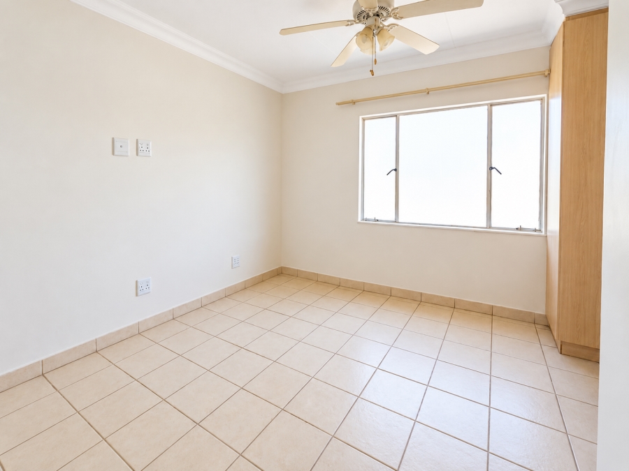 To Let 2 Bedroom Property for Rent in Lambton Gauteng