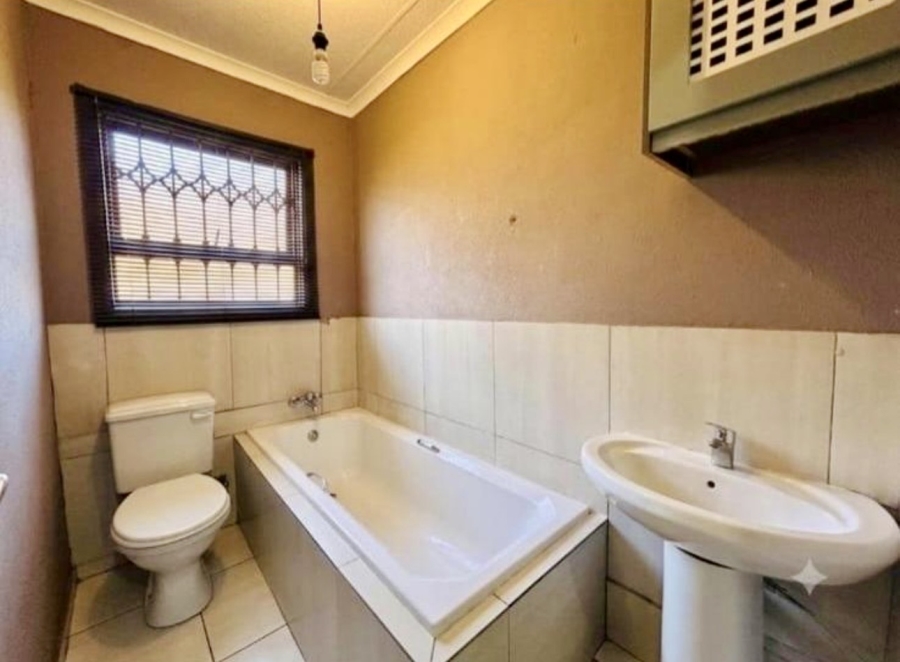 3 Bedroom Property for Sale in Vanderbijlpark CE 4 Gauteng