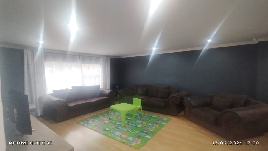 4 Bedroom Property for Sale in Vanderbijlpark SW 5 Gauteng
