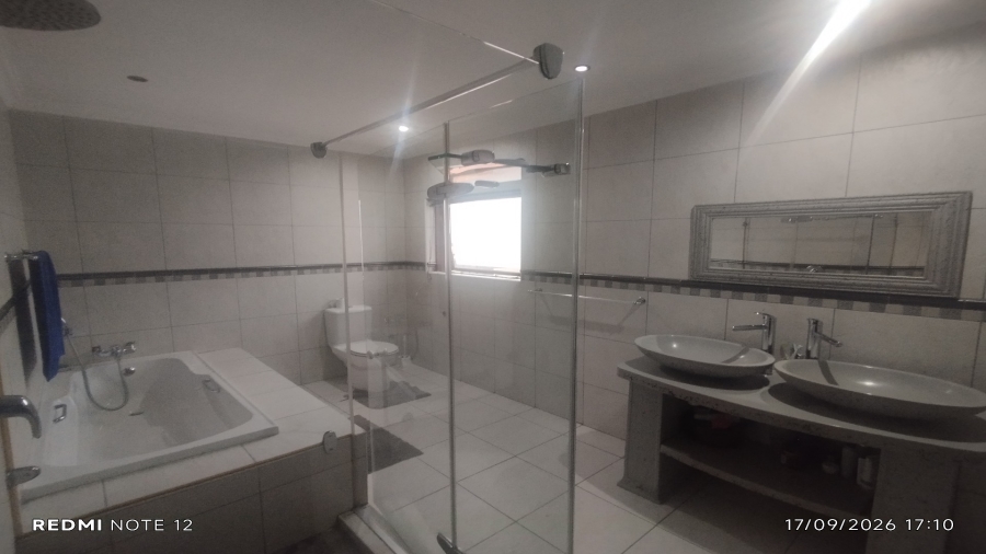 4 Bedroom Property for Sale in Vanderbijlpark SW 5 Gauteng