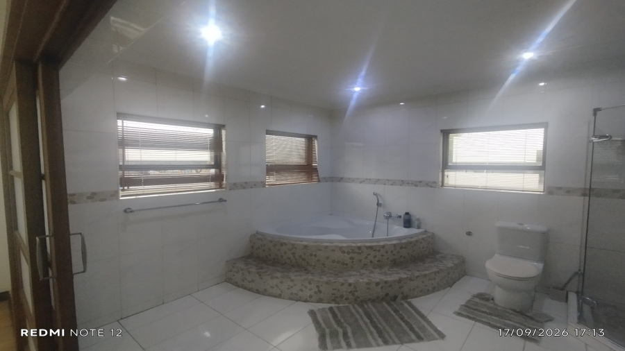 4 Bedroom Property for Sale in Vanderbijlpark SW 5 Gauteng