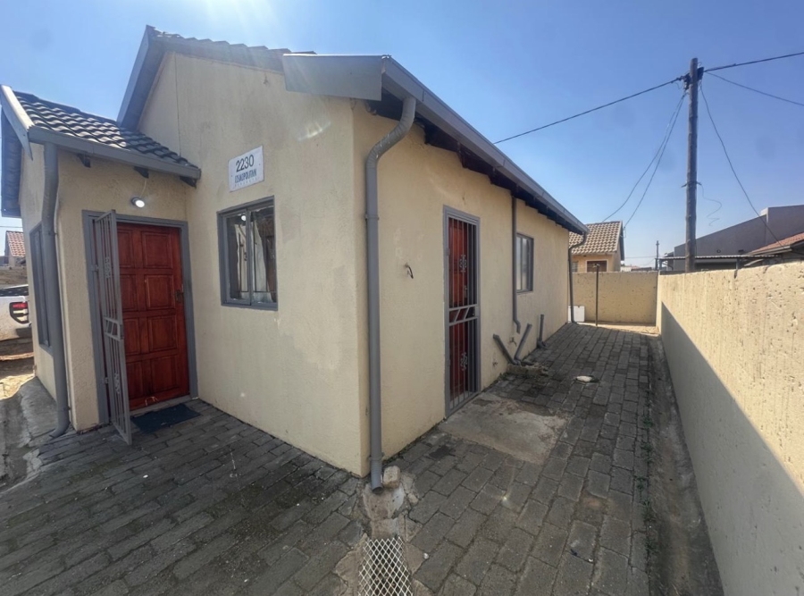 2 Bedroom Property for Sale in Palm Springs Gauteng