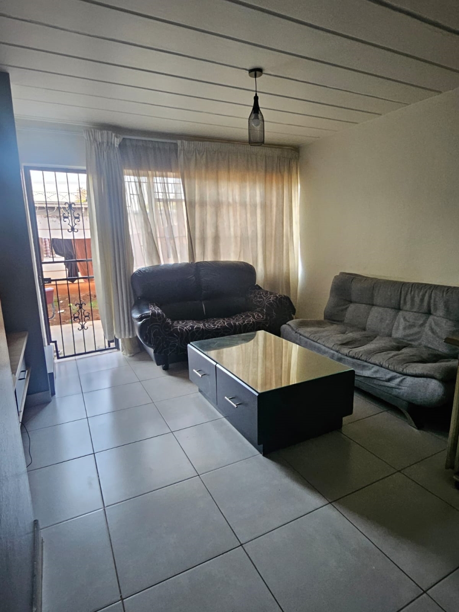 2 Bedroom Property for Sale in Erasmia Gauteng