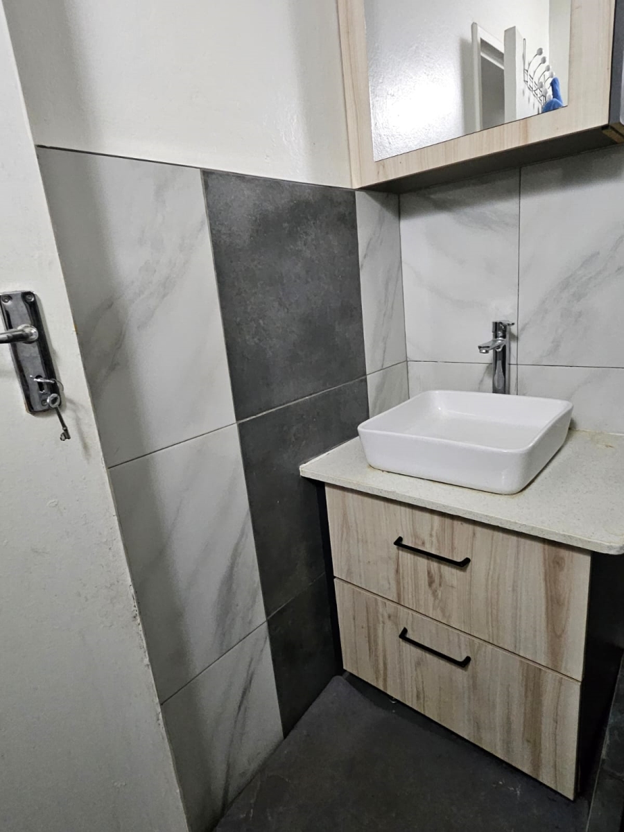 2 Bedroom Property for Sale in Erasmia Gauteng