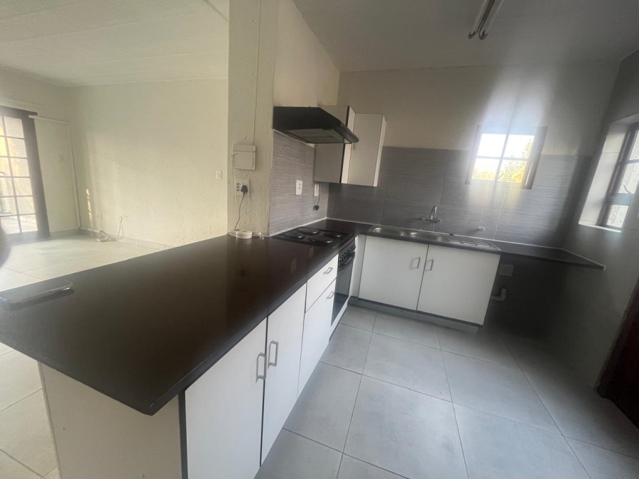 To Let 1 Bedroom Property for Rent in Dowerglen Ext 4 Gauteng
