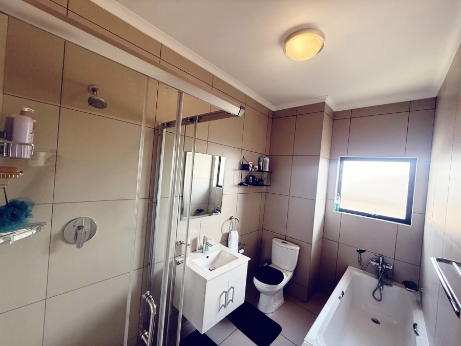 2 Bedroom Property for Sale in Comet Gauteng
