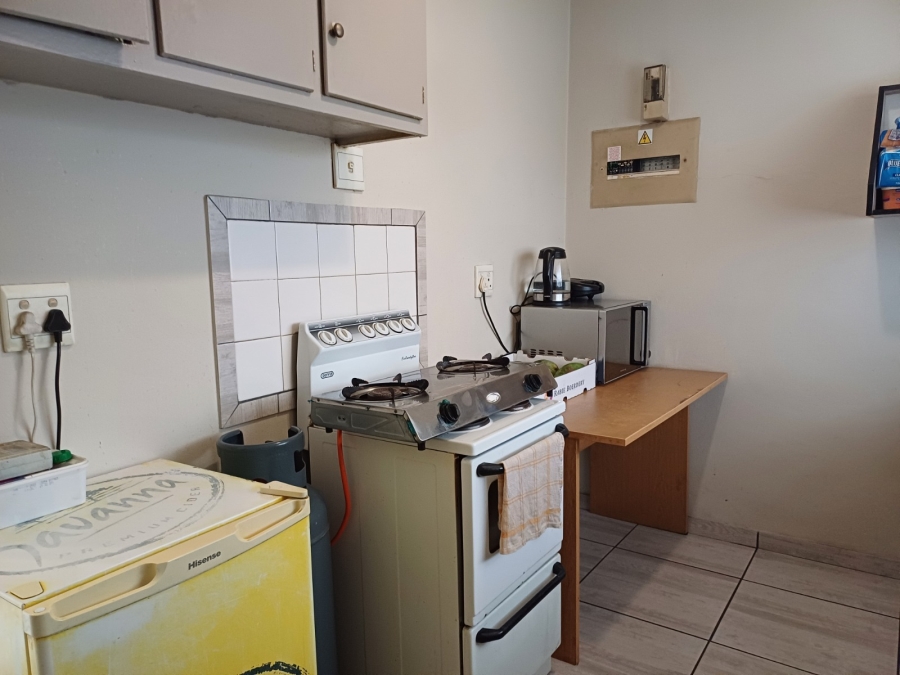 To Let 1 Bedroom Property for Rent in Croydon Gauteng