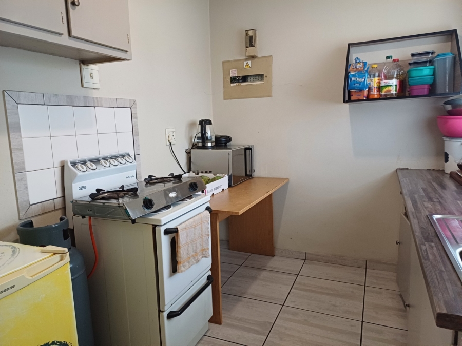 To Let 1 Bedroom Property for Rent in Croydon Gauteng