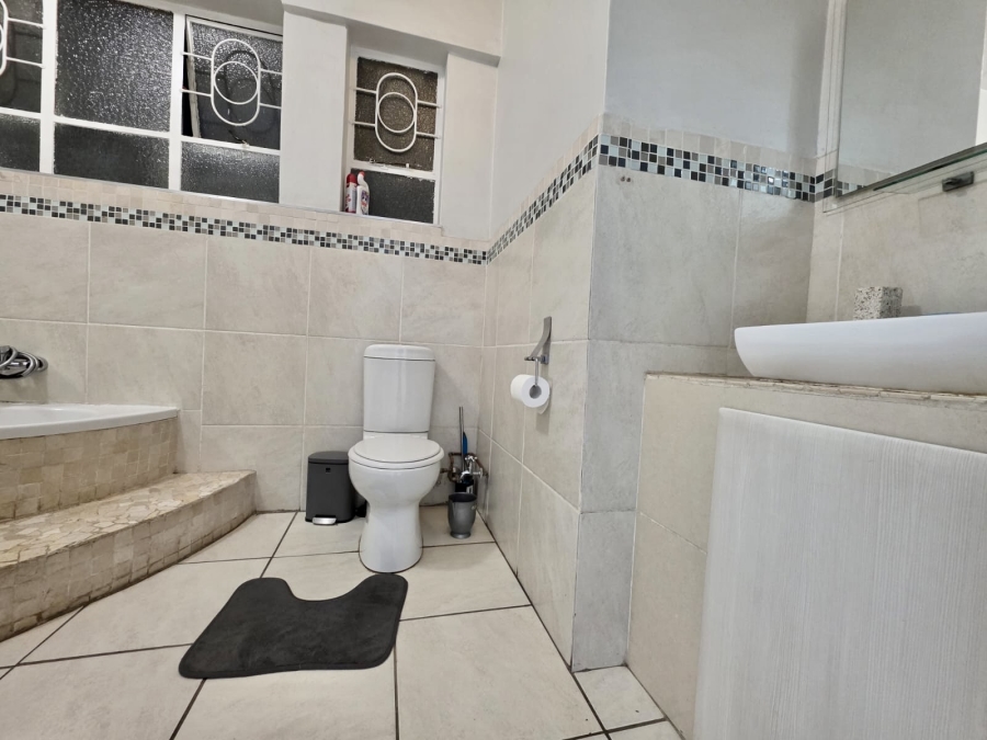 2 Bedroom Property for Sale in Killarney Gauteng