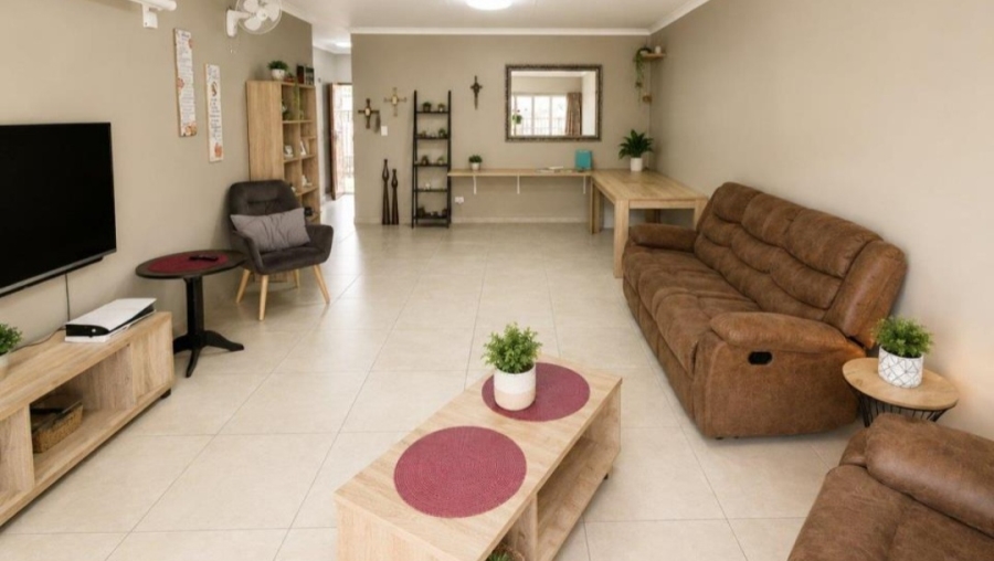 4 Bedroom Property for Sale in Edleen Gauteng