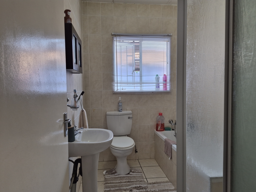 3 Bedroom Property for Sale in Terenure Gauteng