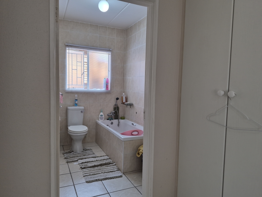 3 Bedroom Property for Sale in Terenure Gauteng