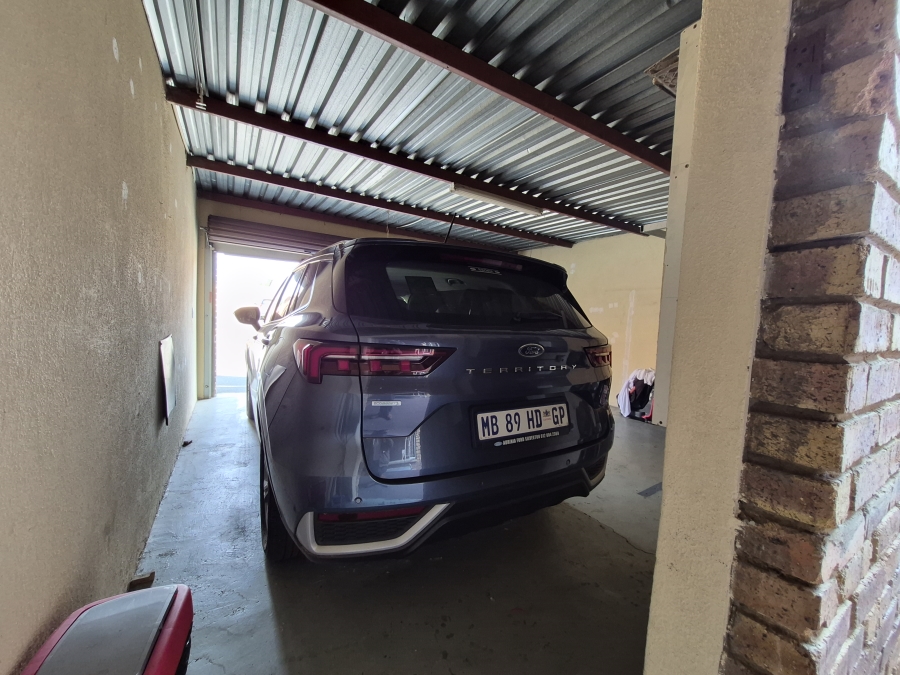 3 Bedroom Property for Sale in Terenure Gauteng