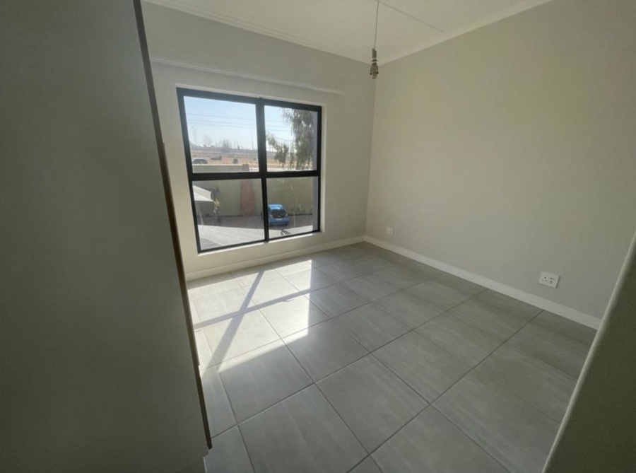 3 Bedroom Property for Sale in Waterfall Gauteng
