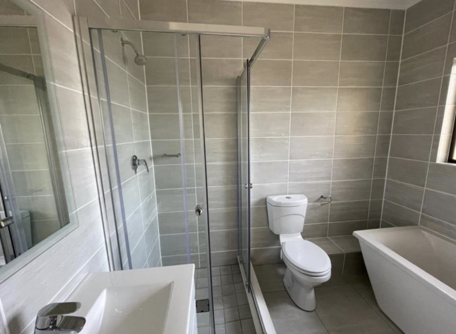 3 Bedroom Property for Sale in Waterfall Gauteng