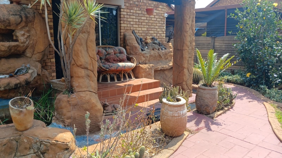 3 Bedroom Property for Sale in Doornpoort Gauteng