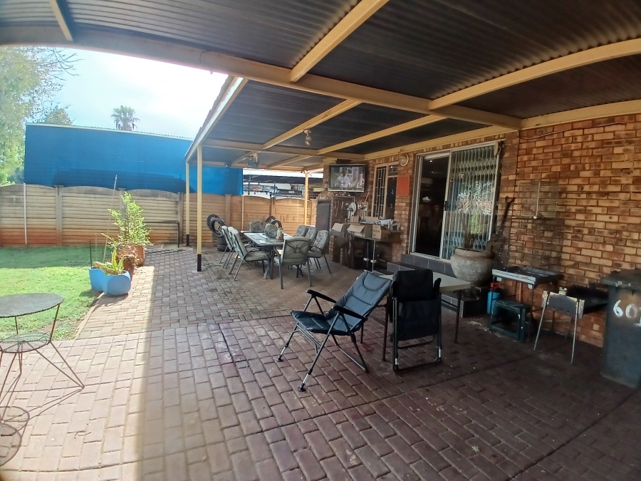 3 Bedroom Property for Sale in Doornpoort Gauteng