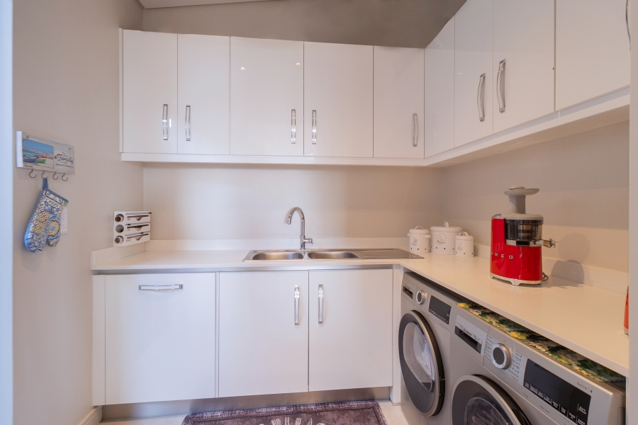 3 Bedroom Property for Sale in Eye of Africa Gauteng