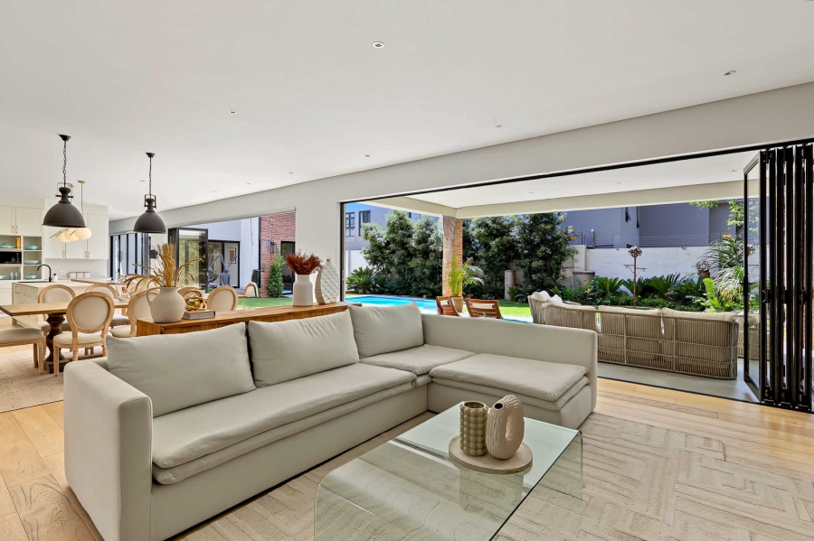 5 Bedroom Property for Sale in Parktown North Gauteng