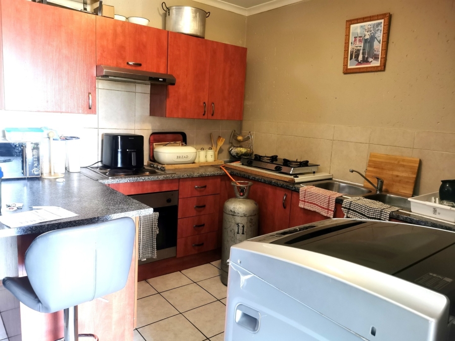 2 Bedroom Property for Sale in Comet Gauteng