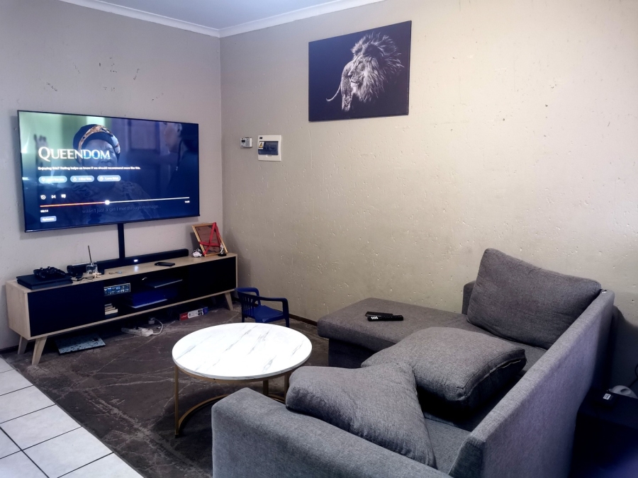 2 Bedroom Property for Sale in Comet Gauteng
