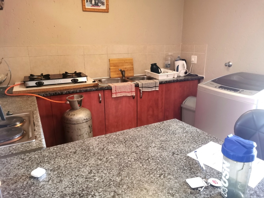 2 Bedroom Property for Sale in Comet Gauteng