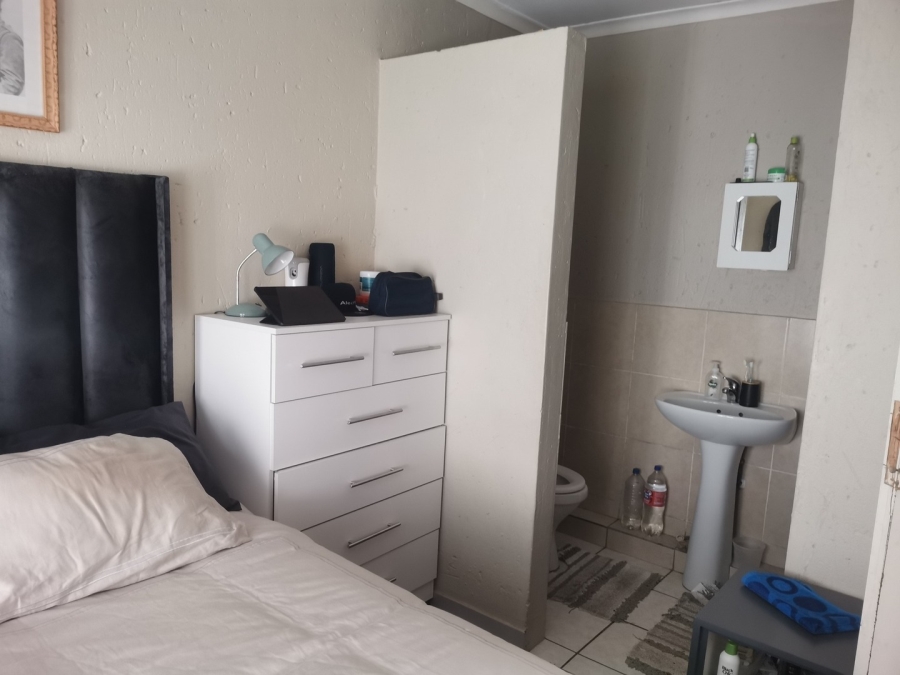 2 Bedroom Property for Sale in Comet Gauteng