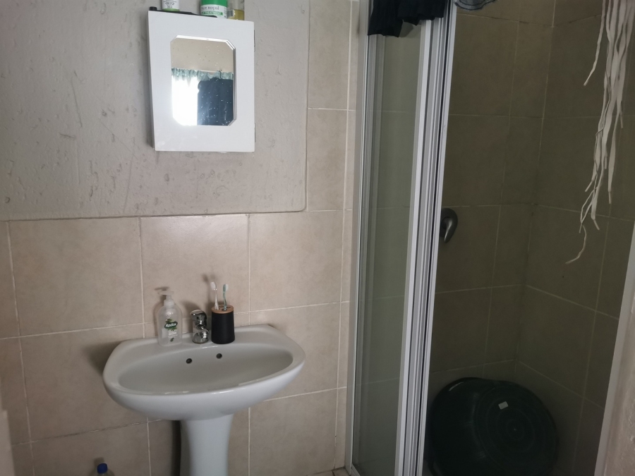2 Bedroom Property for Sale in Comet Gauteng