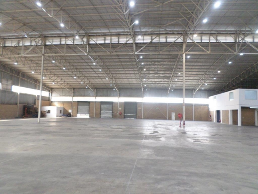 To Let Commercial Property for Rent in Longmeadow Gauteng