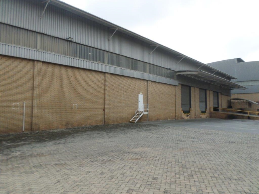 To Let Commercial Property for Rent in Longmeadow Gauteng