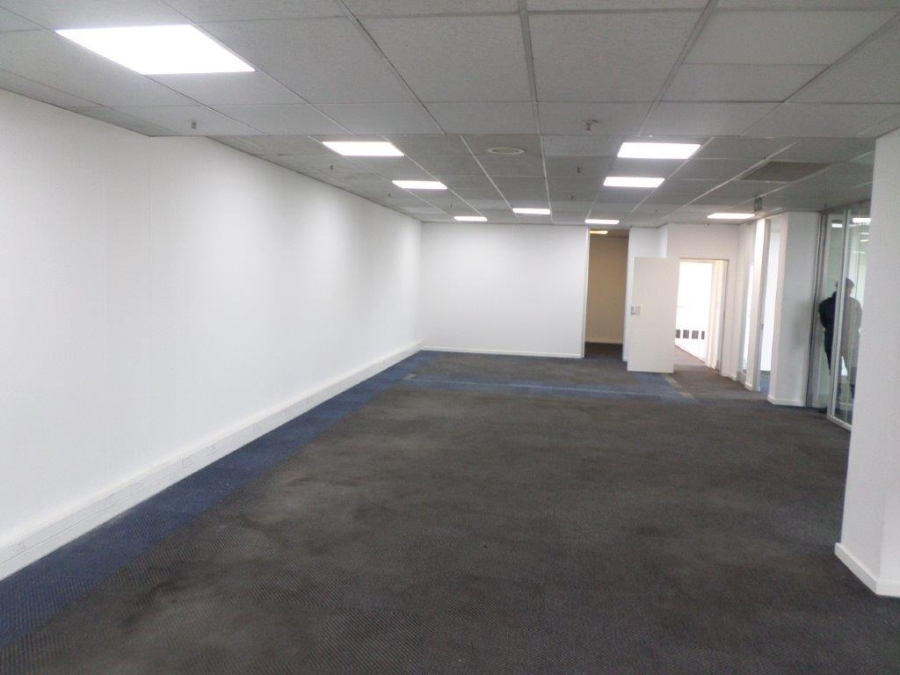 To Let Commercial Property for Rent in Longmeadow Gauteng