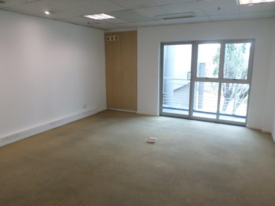 To Let Commercial Property for Rent in Longmeadow Gauteng