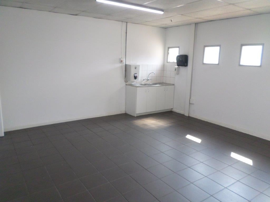 To Let Commercial Property for Rent in Longmeadow Gauteng