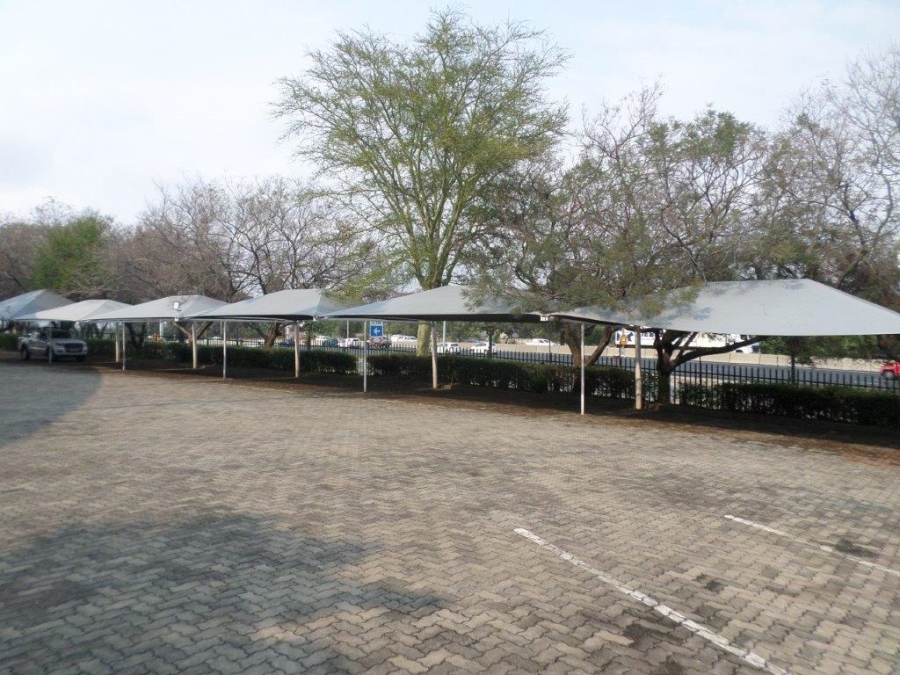 To Let Commercial Property for Rent in Longmeadow Gauteng
