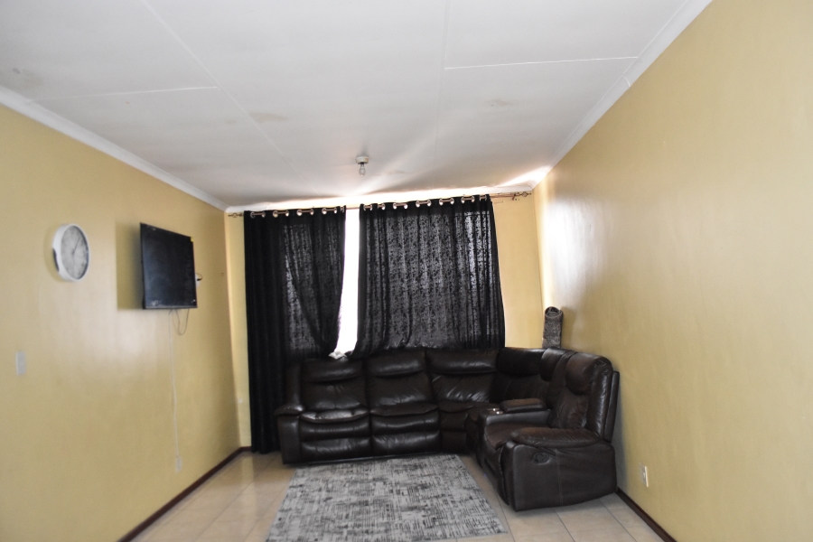 2 Bedroom Property for Sale in Pretoria West Gauteng