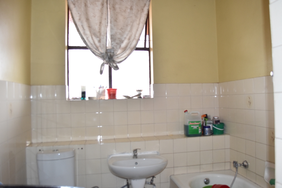 2 Bedroom Property for Sale in Pretoria West Gauteng