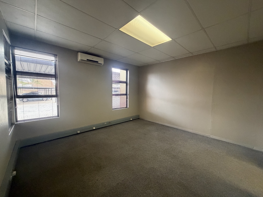 To Let Commercial Property for Rent in Heuwelsig Estate Gauteng