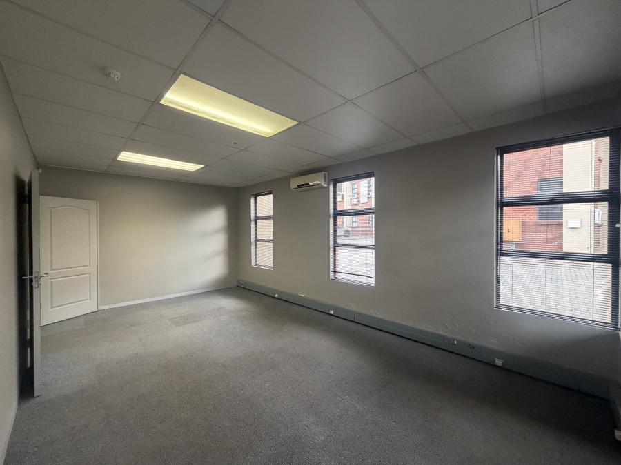 To Let Commercial Property for Rent in Heuwelsig Estate Gauteng
