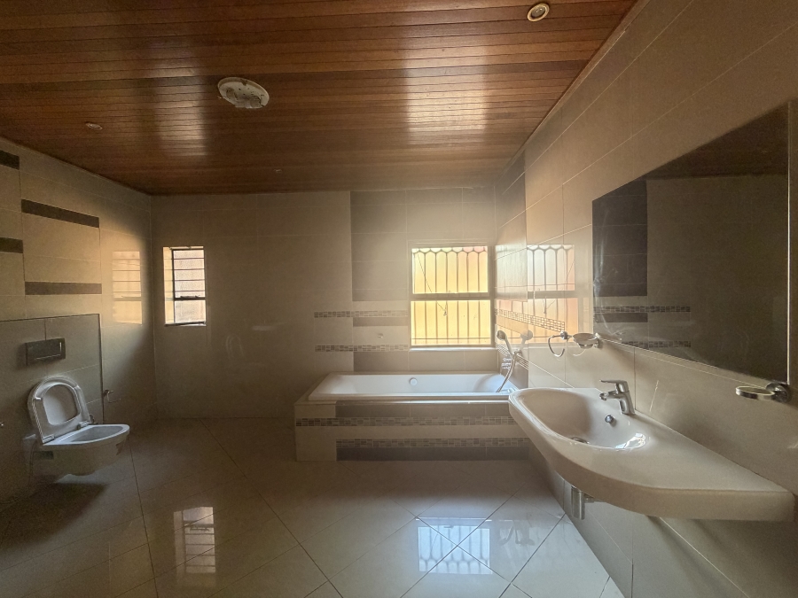 To Let 2 Bedroom Property for Rent in Laudium Gauteng