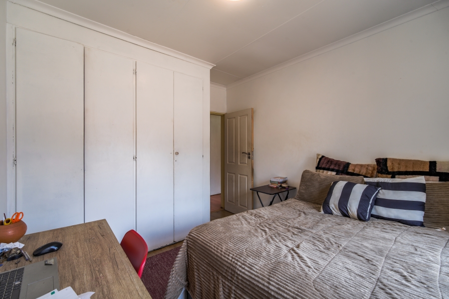 5 Bedroom Property for Sale in Garsfontein Gauteng