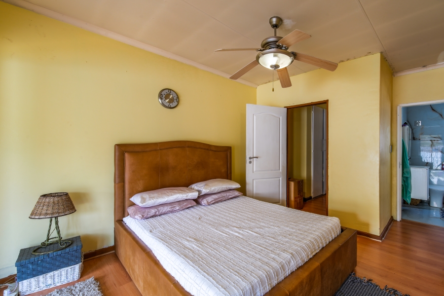 5 Bedroom Property for Sale in Garsfontein Gauteng