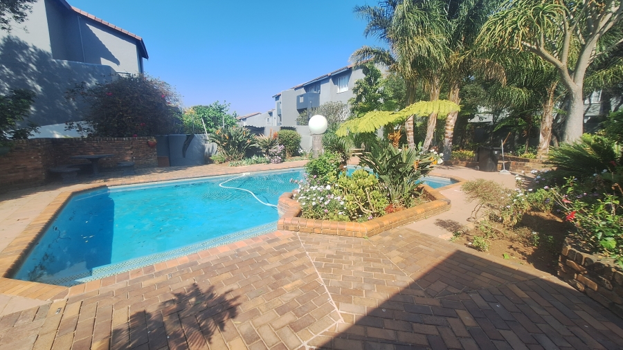 2 Bedroom Property for Sale in Northgate Gauteng