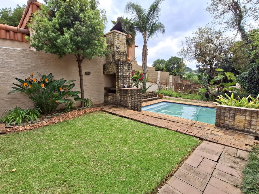 4 Bedroom Property for Sale in Waterkloof Ridge Gauteng