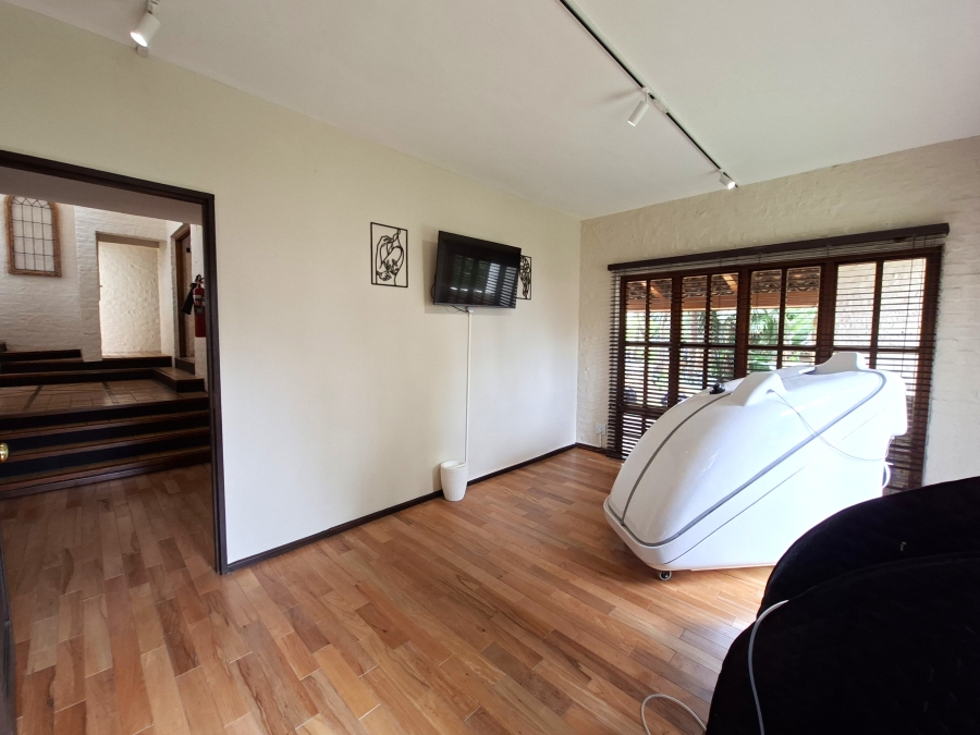 4 Bedroom Property for Sale in Waterkloof Ridge Gauteng