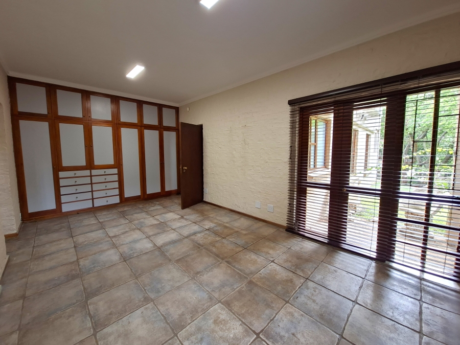 4 Bedroom Property for Sale in Waterkloof Ridge Gauteng