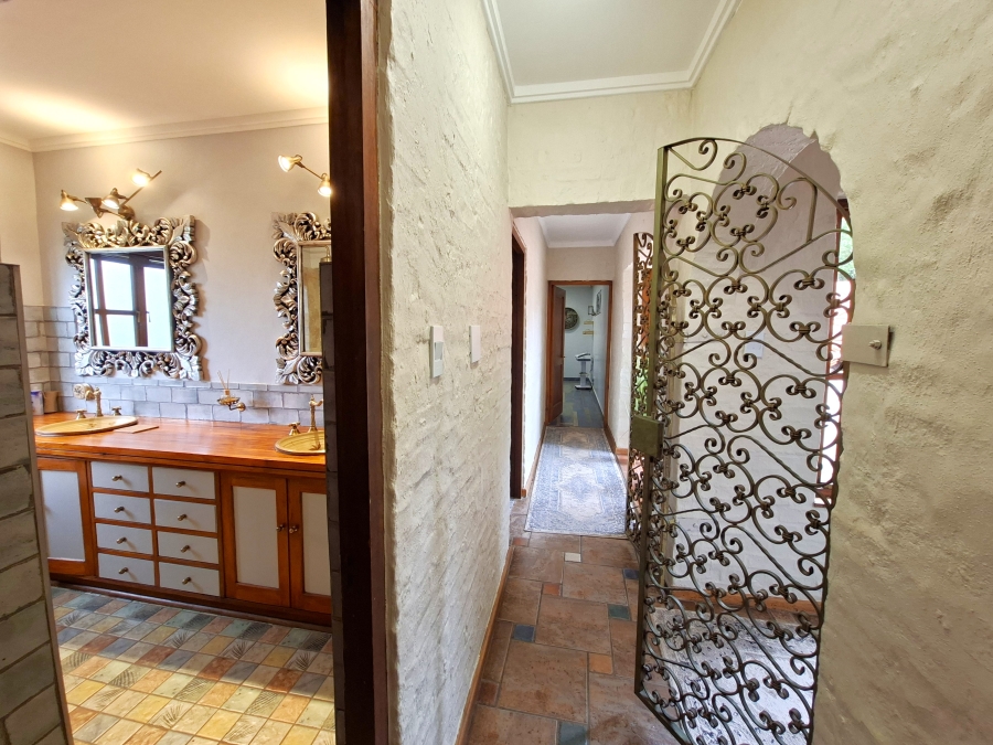 4 Bedroom Property for Sale in Waterkloof Ridge Gauteng